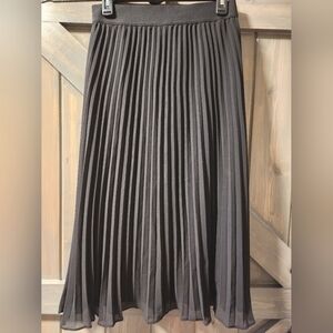 DKNY Pleated Black Skirt, size 8